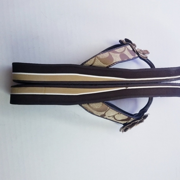 Coach | Jillian Flower Thong Sandals, size 10‎ - Picture 6 of 8